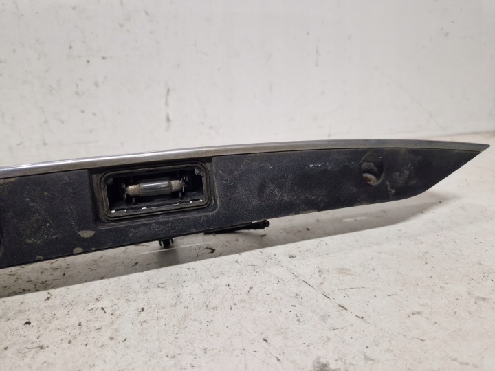 MOULURE CACHE COUVERCLES DE COFFRE MERCEDES B-KLASA W246 2013R 1.8 CDI