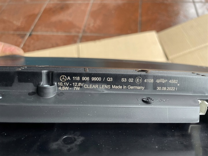 LANTERNE STOP BERLINE A1189069900 MERCEDES CLA W118 118