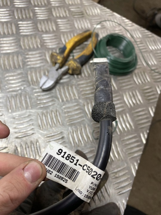 2016 KIA SORENTO SERRE-CÂBLE POSITIVE 91851C5020B
