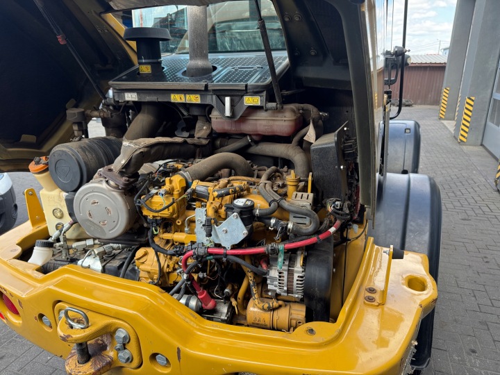 CHARGEUR CATERPILLAR CAT 908 M 2019 ANNÉE 3195 H