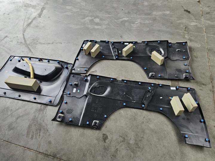 RENAULT TRAFIC IV III COLLECTEUR SELLERIE CARROSSERIES PAROIS GAUCHE DROIT