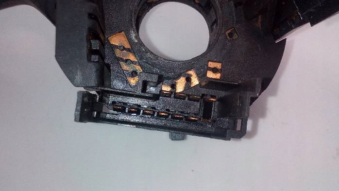 COMMUTATEUR COMPOSITE VOLKSWAGENPOLOIII 6N0953503D