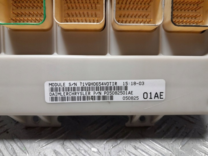 CHRYSLER VOYAGER MODULE CONTRÔLEUR CONFORT P05082501AE
