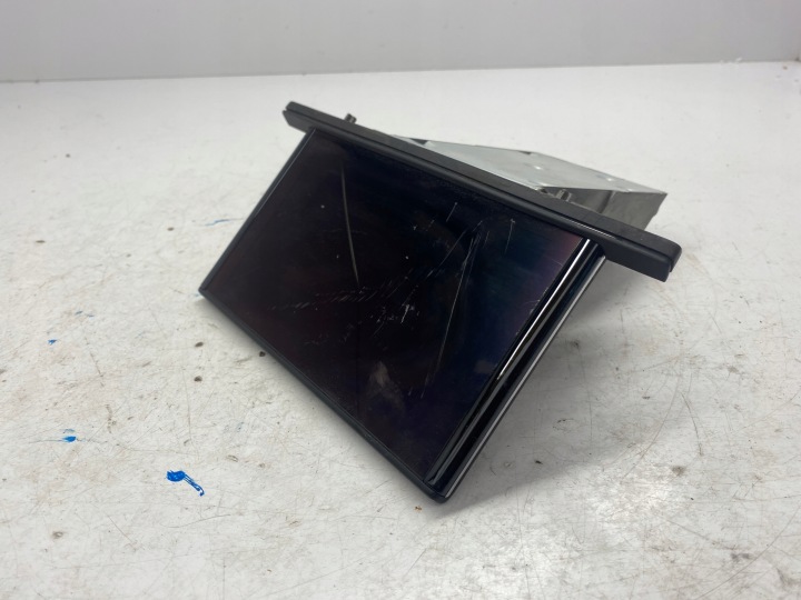AUDI Q2 MONITEUR ENDOMMAGÉ 81A919604B