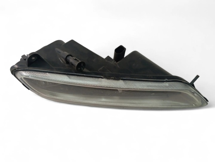 PHARES ANTIBROUILLARD DROIT AVANT VW PASSAT CC (357) A047358 31497969 2010