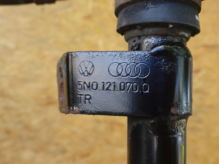 SHARAN 7N 2.0 TDI CFF FIL CONDUITES DE DÉRIVATION EAU EAU 5N0122051AT