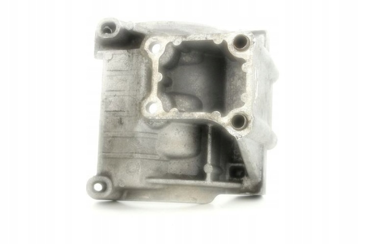 POIGNÉE COMPRESSEUR CLIMATISATION IVECO DAILY 3.0 2012-