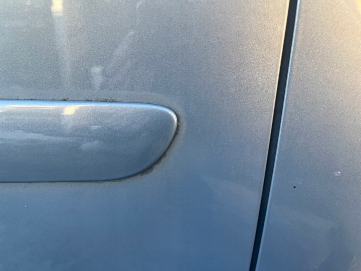 VW TOURAN I PORTES DROIT AVANT DROIT AVANT LA7X