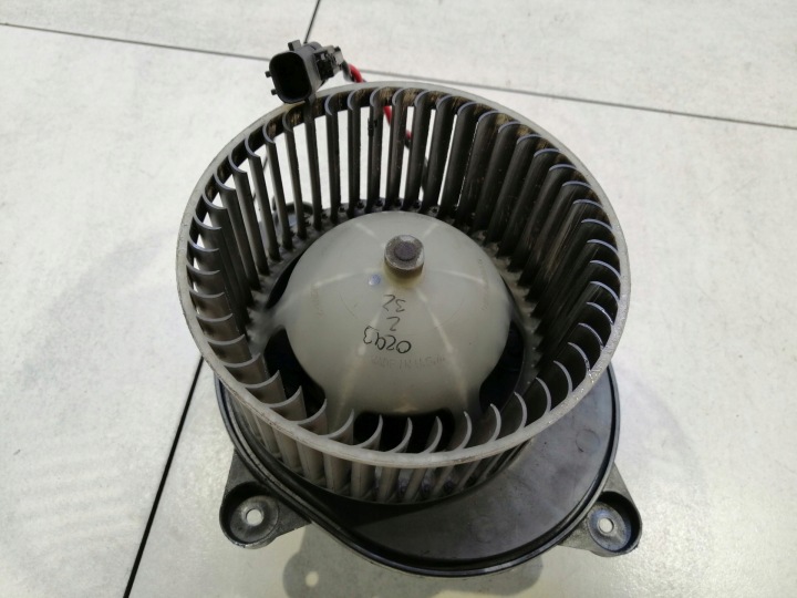 VENTILATEUR CONDUIT D'AIR PT CRUISER 2.2 CRD 04885950AB