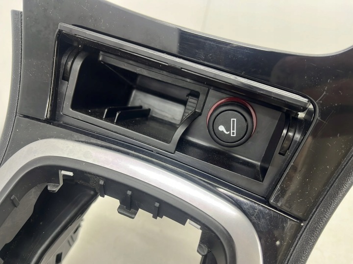 TUNNEL CENTRAL OPEL INSIGNIA A 08-17R. ACCOUDOIR POIGNÉE SUR GODETS EUROPE 1324