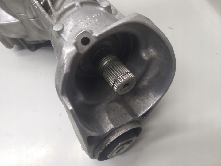 PONT DIFFÉRENTIEL DIFFÉRENTIEL AVANT AVANT Q7 4L TOUAREG 3.0 TDI 0BM409505L MUN