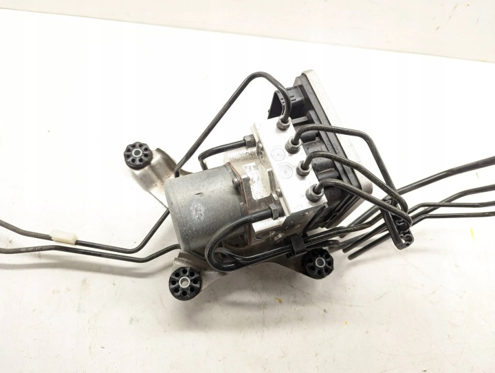 BMW 7 G11 G12 2018 POMPES FREIN