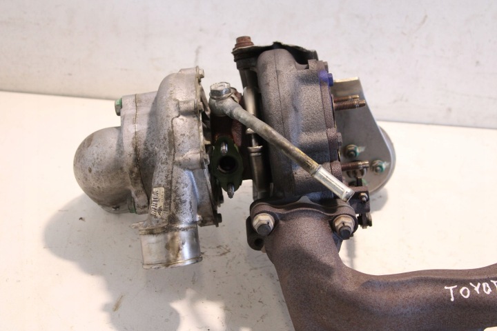 TOYOTA AVENSIS T270 2010 COMPLET TURBOCOMPRESSEURS