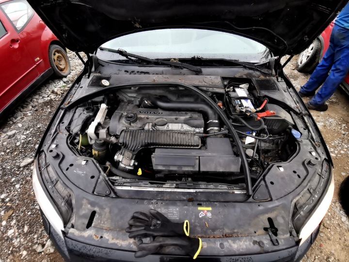 VOLVO V70 KOLNIERZ SYSTÈMES REFROIDISSEMENT COUVERCLE CARCASSES THERMOSTAT SYSTÈMES CHL