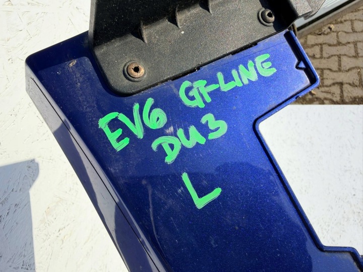 EV6 GT-LINE MOULURE SEUIL GAUCHE BLEUE DU3 87753-CVDA0