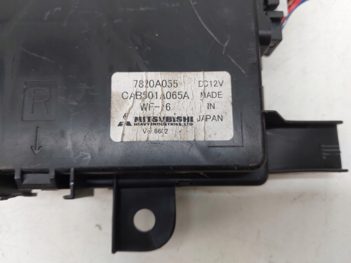 MODULE CONTRÔLEUR CLIMATISATION 7820A055 MITSUBISHI OUTLANDER II 2.2 DI-D