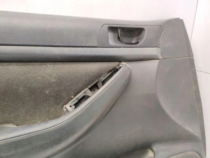 COLLECTEUR AVANT GAUCHES PORTES TOYOTA AVENSIS (_T25_) 30720000 2.2L DIESEL