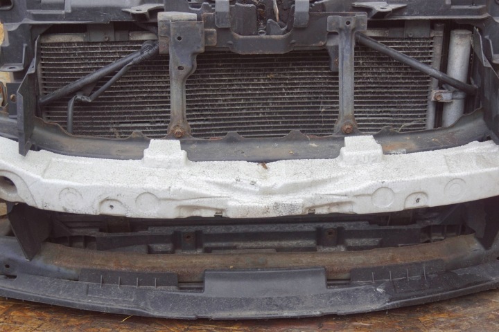 MAZDA 6 II GH PANNEAU AVANT 2.0B (D1065)