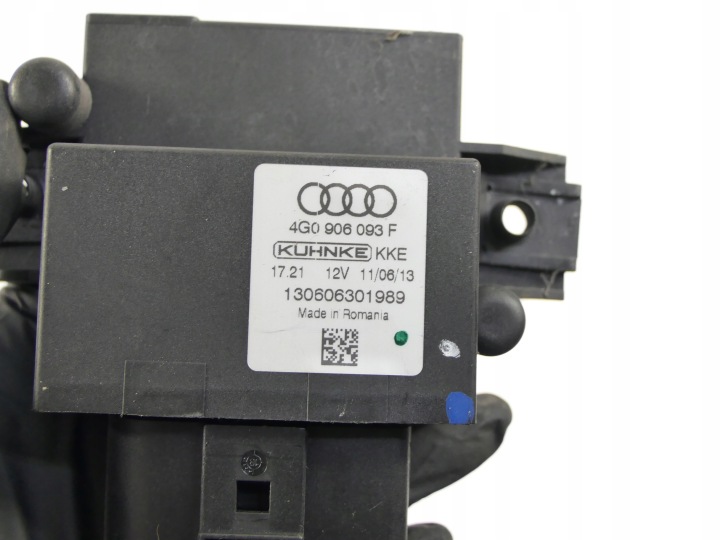 CONTRÔLEUR POMPES CARBURANTS AUDI A4 IV B8 07-15R.