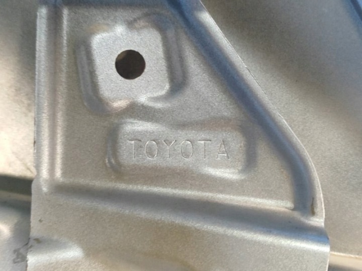 AILE AVANT GAUCHE 53802-47050 TOYOTA PRIUS 30 09-17