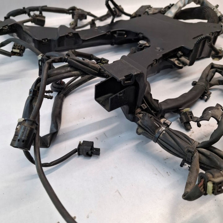 FAISCEAU DE CÂBLES MOTEUR MERCEDES-BENZ E (W213) A2761591025 32933158 3.0L 295KW 2018