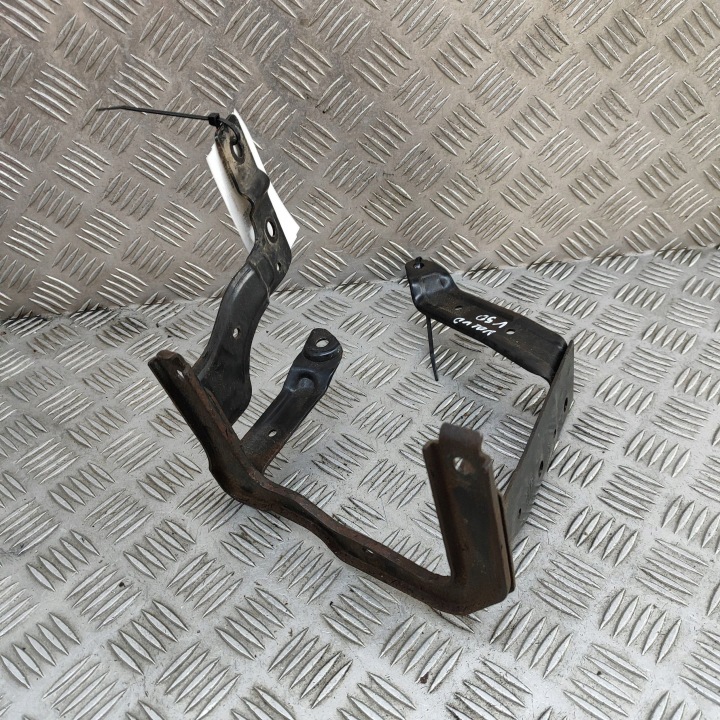 VOLVO V50 2003 FIXATION POMPES AMPLIFICATEUR SYSTÈMES DIRECTION