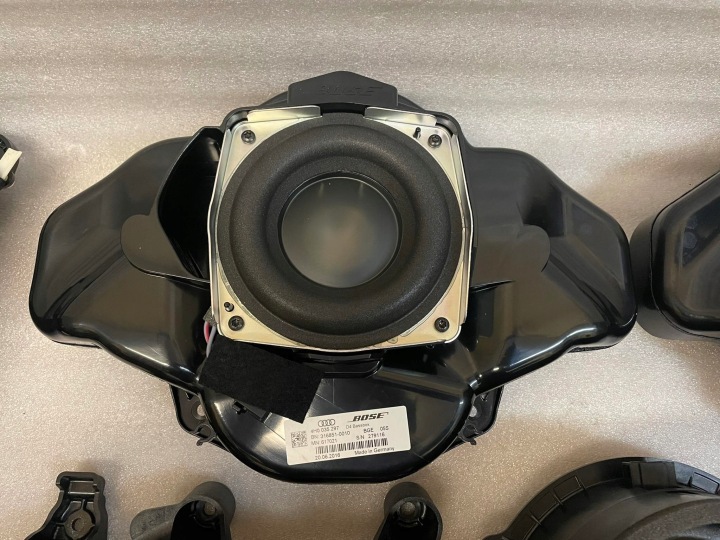 AUDI A8 D4 HAUT-PARLEUR BOSSE 4H0035481A 4H0035297