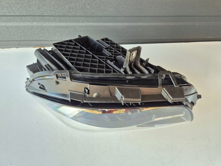 PHARE GAUCHE AVANT MERCEDES B CLASSE W247 COMPLET LED GAUCHE AVANT