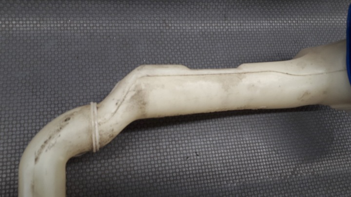 7L5955463A ADMISSION RÉSERVOIR LAVE-GLACES PORSCHE CAYENNE 995