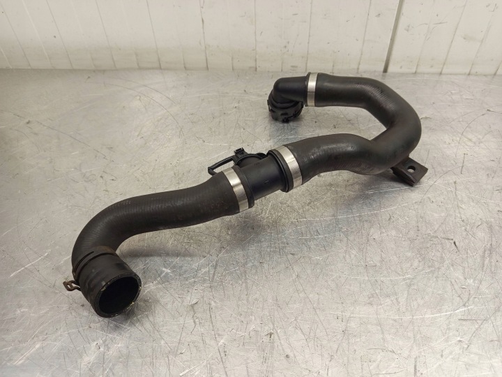 FIL TUYAU TUYAU EAU VOLKSWAGEN TOUAREG PORSCHE CAYENNE 3.0 TDI 7L8121115