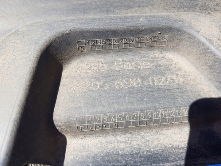 MERCEDES W205 BERLINE UNIVERSEL MOULURE SEUIL DROITE 2056900240 C890 890