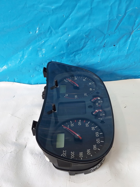 COMPTEUR COMPTEUR GOLF IV 1.6 B 1J0919860
