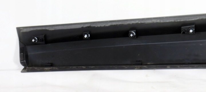 SKODA KAROQ LIFT MOULURE PORTES DROITE AVANT 57H854940 J-6000