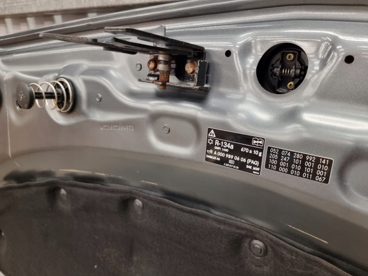 CAPOT MERCEDES C-KLASA W205 LIFT 992 SELENITGRAU ORIGINAL DÉMONTAGE PARFAITE