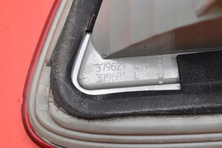 PHARE GAUCHE ARRIÈRE ARRIÈRE A2118202964 MERCEDES E-KLASA W211 UNIVERSEL LIFT 06-09
