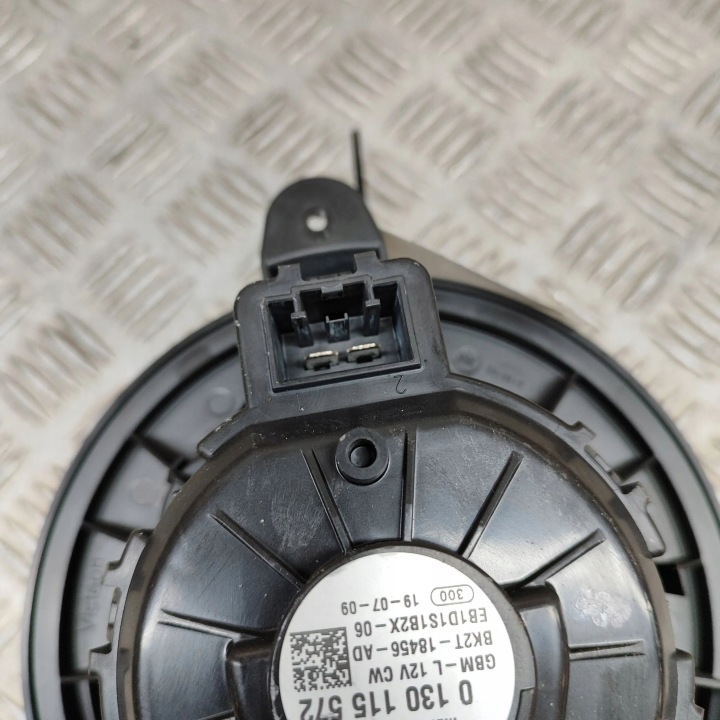 FORD TRANSIT VII 2019 VENTILATEUR CONDUIT D'AIR VENTILATEUR