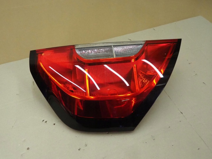 MERCEDES CITAN II 2 W420 PHARE GAUCHE ARRIÈRE GAUCHE ARRIÈRE A4209061100