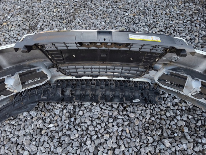 PARE-CHOCS AVANT AVANT COMPLET AUDI A1 I 8X 2010-2014
