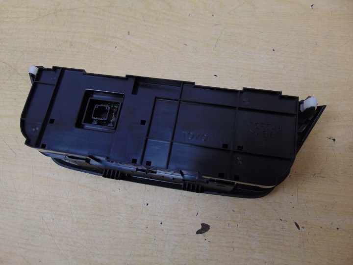 PANNEAU COMMANDE CLIMATISATION TOYOTA RAV4 III 55900-42410 EUROPE