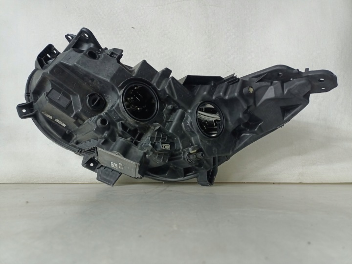 PHARE AVANT FORD S-MAX MK2 RESTYLAGE GALAXY III 15-23R DROITE EM2B-13W029-JH EUROPE