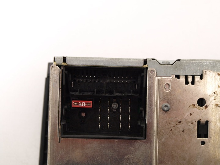 VOLKSWAGEN GROUP AUDI A3 8P RADIO AUTORADIO CONCERT 8P0035186S