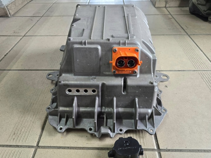 MODULE FALOWNIK CONVERTISSEUR INWENTER HYBRIDE AUDI E-TRON 4KE 253F
