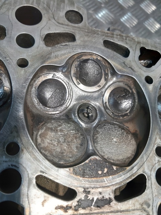 AUDI A4 B5 1.8 T 150 KM LIFT CULASSE MOTEUR 058103373D ANB