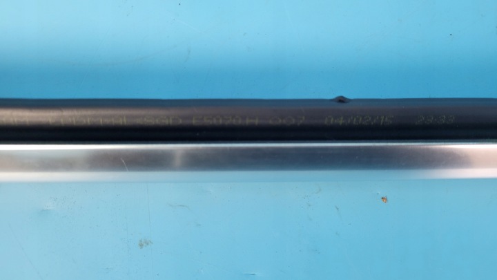 MERCEDES W218 CLS MOULURE JOINT D'ÉTANCHÉITÉ RACLOIR DROITE ARRIÈRE A2187300424