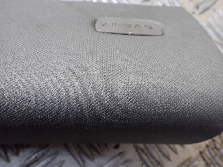 BRODERIE MONTANTS DROIT PORSCHE PANAMERA I 970 4.8 EUROPE 970.555.180 12337