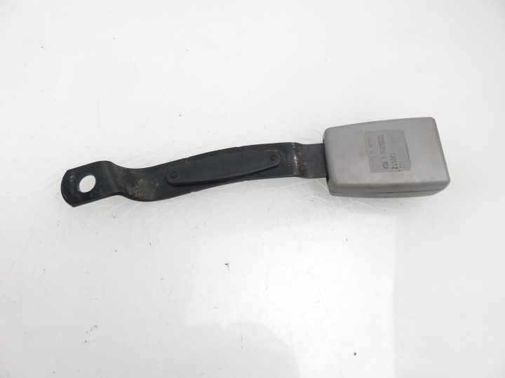 COURROIE DROIT AVANT VW POLO IV 9N 6Q4857706M