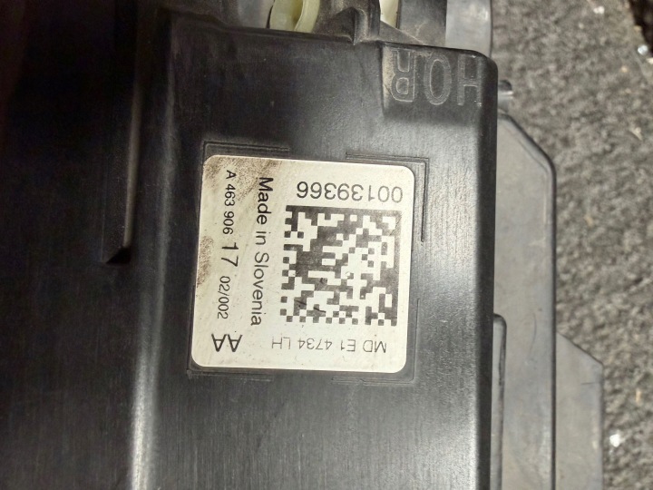 PROJECTEUR AVANT CÔTÉ GAUCHE MERCEDES-BENZ G W463 2ND GEN A4639061702