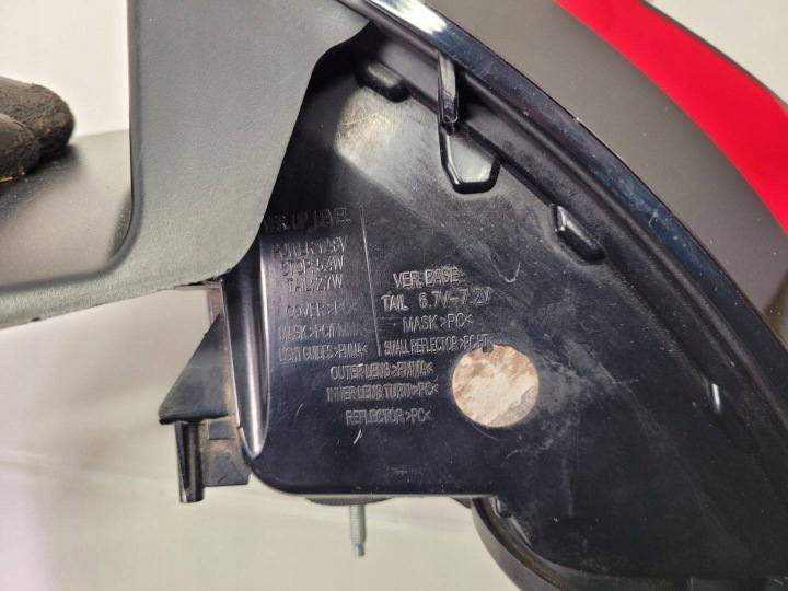 PHARE ARRIÈRE GAUCHE CÔTÉ OPEL ASTRA K (2015 2019)