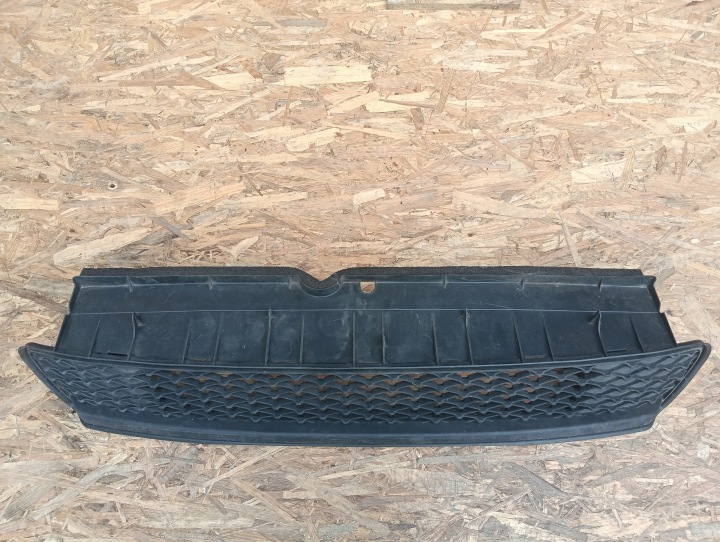 GRILLE PARE-CHOCS AVANT 53112-02320 TOYOTA AURIS I HYBRIDE