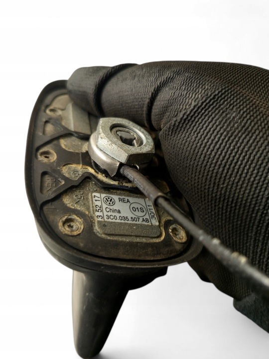 VOLKSWAGEN TOUAREG II 3C0035507AB ANTENNE GPS